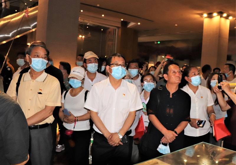 ׌�tɫ���񼤄�T��������(chu��ng)��?li��n)��?d��ng)�О�